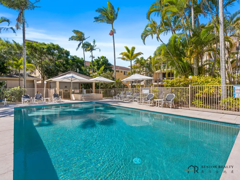 Miami Beachside Holiday Apartments - Image 1