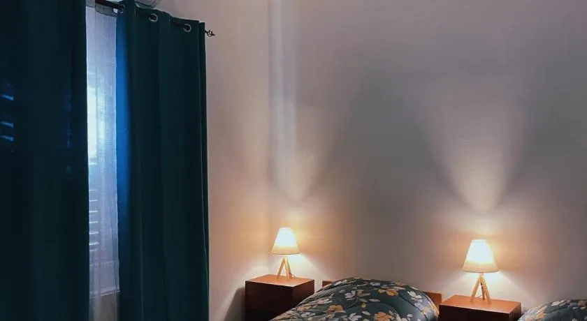 Indie7house - Image 1