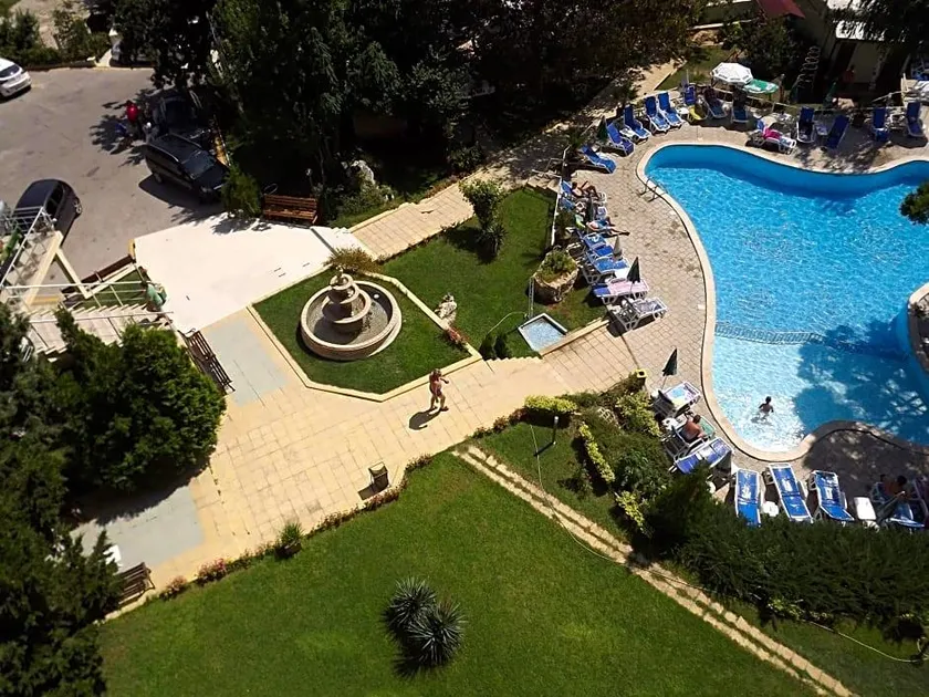 Hotel Silver - All Inclusive & Free Parking - Image 1