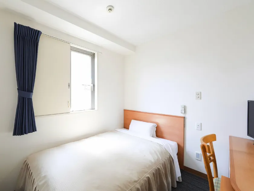 Hotel Econo Yokkaichi - Image 1