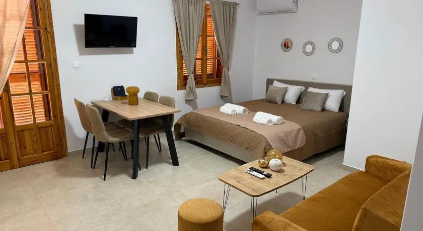 Beautiful apartment with mountain view - Image 1