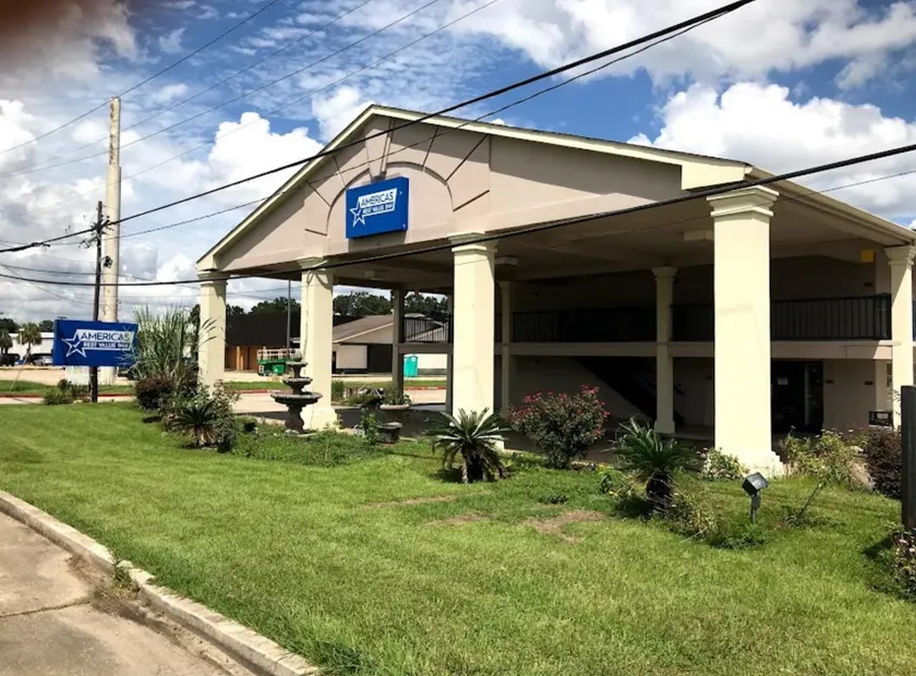Regency Inn - Image 1