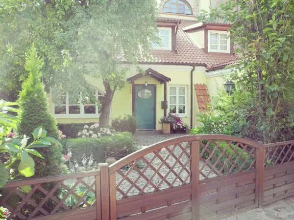 The Secret Garden Boutique B&B - Image 1