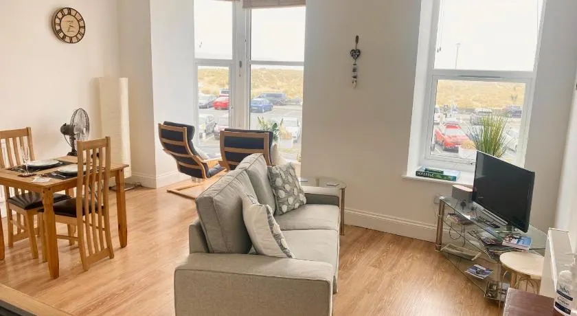 Bellaview Apartment Barmouth - Image 1