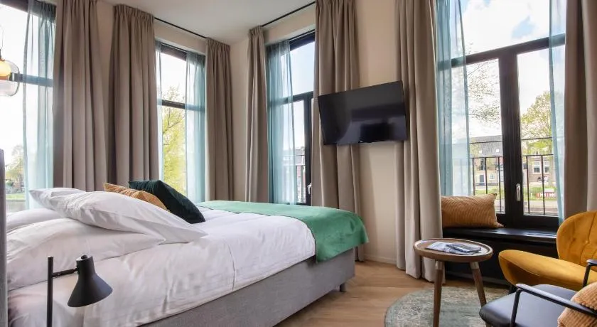 Hotel van der Meer - Image 1