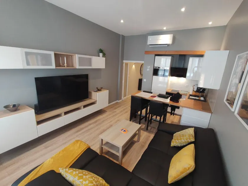 Appartement Centre Carmes - Image 1