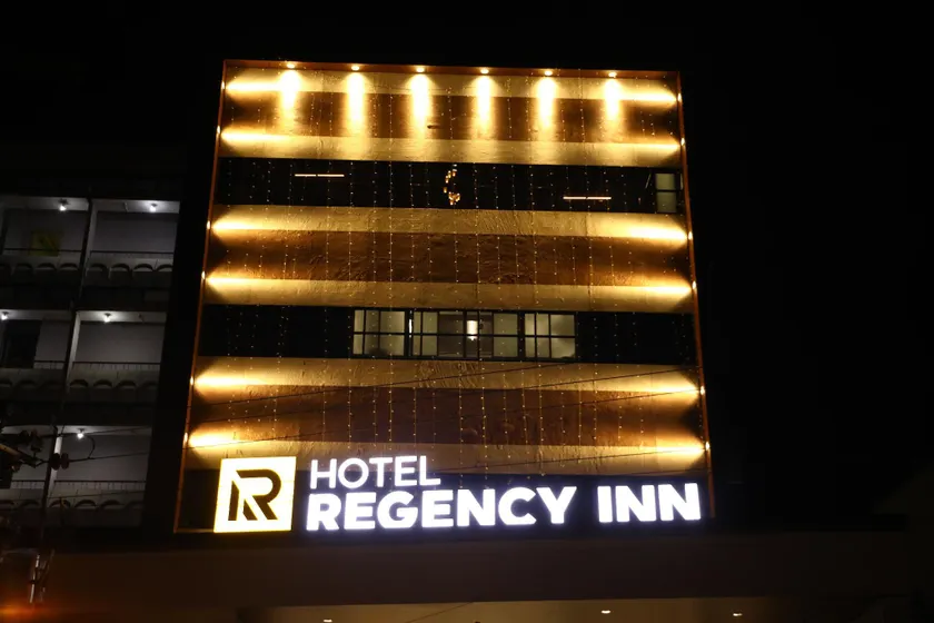 Hotel Regency Inn - Image 1