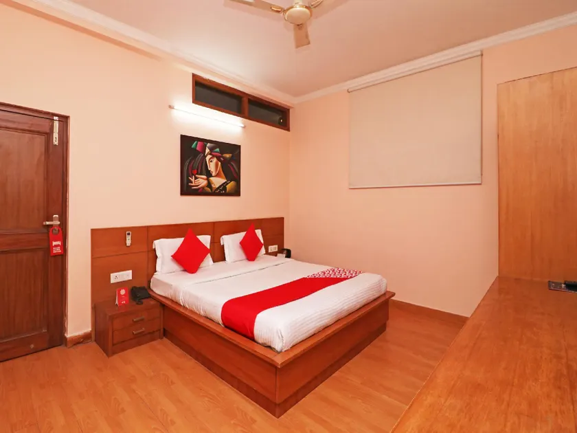 OYO 338 New Paradise C/o M/S Smart Office Solutions - Image 1