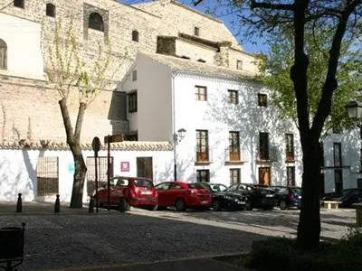 Hostal Santa María de Úbeda - Image 1