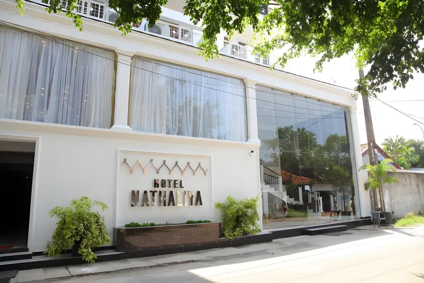Nathaliya Transit Hotel - Image 1