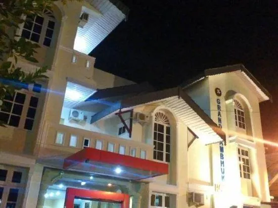 Grand Lambhuk Hotel - Image 1
