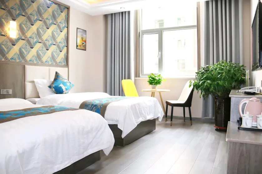 Haidong Qihang Express Hotel (Xining Caojiabao Airport Branch) - Image 1