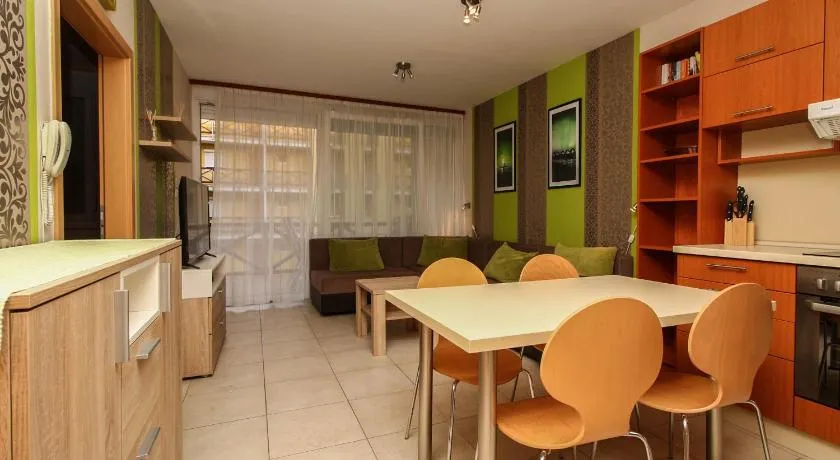 399 - Modern szállás, vízparti apartmanban - Image 1