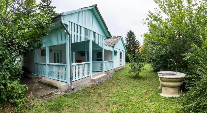 Penge Bungalók - Image 1
