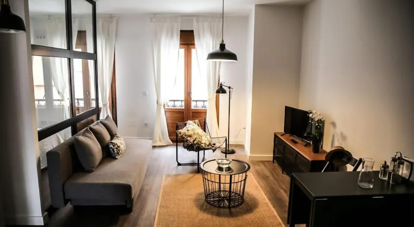 Apartamentos Dacosta - Image 1
