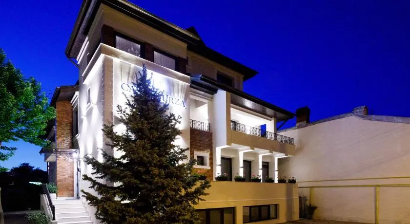 Pensiunea Casa Sturza - Image 1