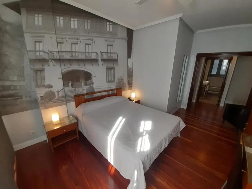 Hotel Photo Zabalburu - Image 1