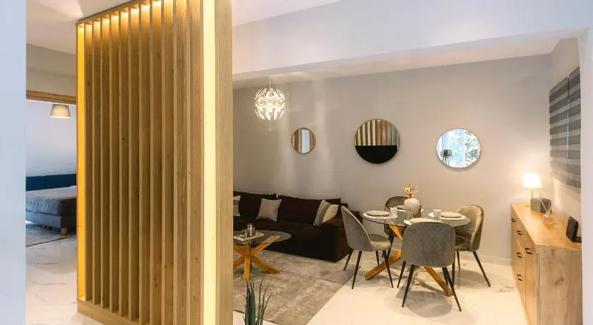 Maestro Home - Image 1