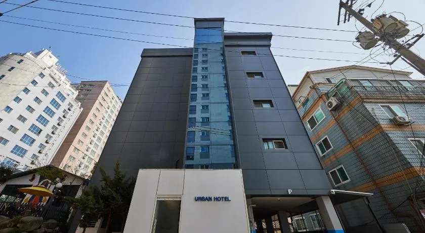Urban Hotel - Image 1