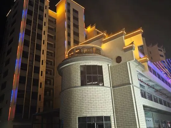 Encounter Hotel - Image 1