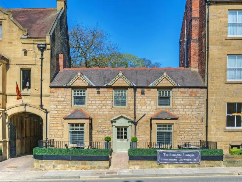 The Bondgate Boutique - Image 1
