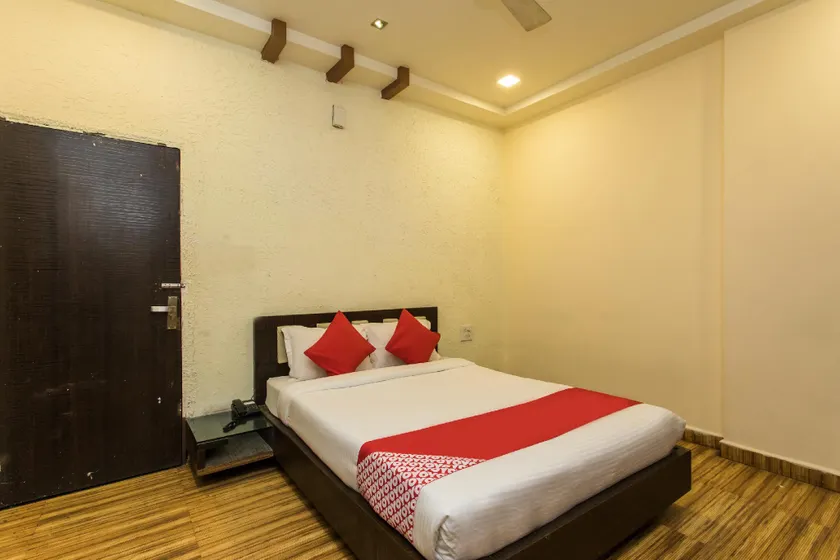 OYO 23471 Hotel Hilton Tower - Image 1