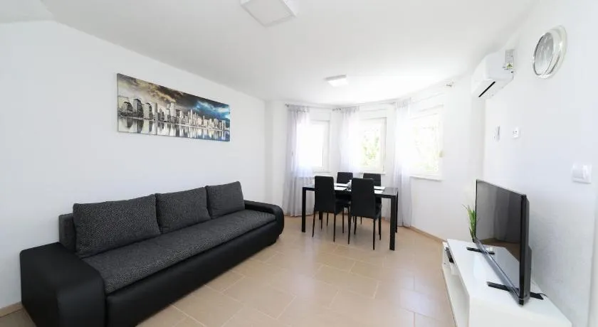 Apartmani Ana - Image 1