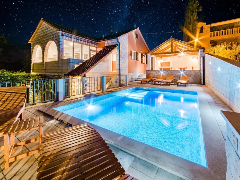 Holiday Home Villa Frančeska - Image 1