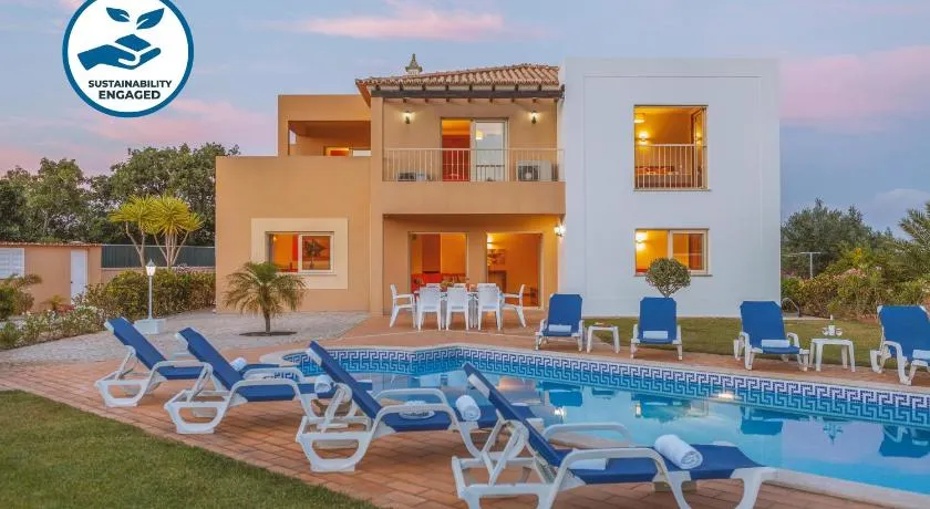 Villa Maya Bay - com piscina aquecível de água salgada - Galé, Albufeira - Image 1