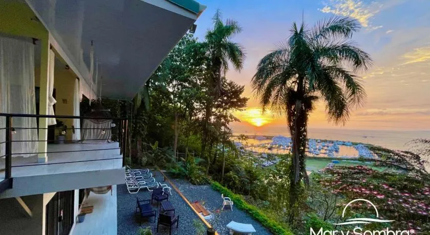 Mar y Sombra Villas - Image 1