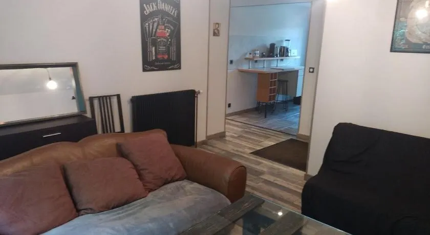 Appartement dans copropriété arborée - Image 1