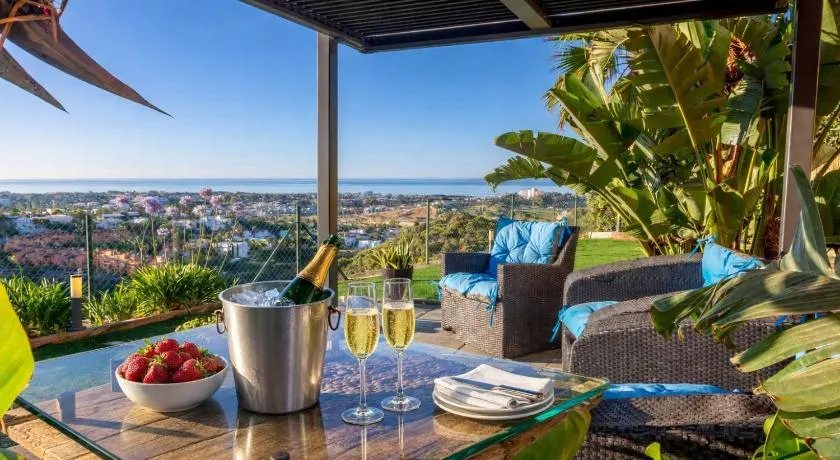 Alta Luminara Boutique Residence Sea View Terraces Marbella Hills - Image 1