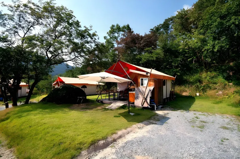 Pocheon Sanjeong Hosoo Glamping - Image 1