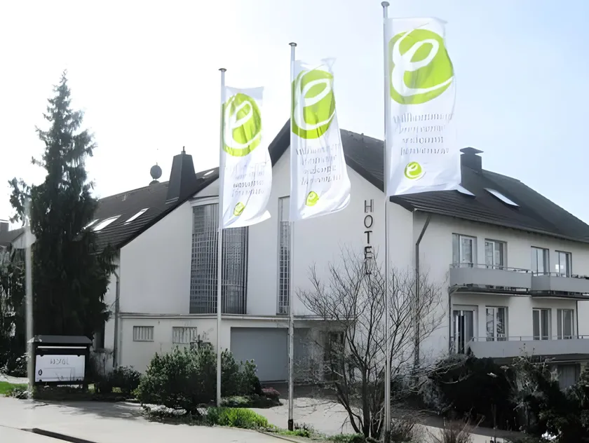 Hotel Eikamper Höhe - Image 1