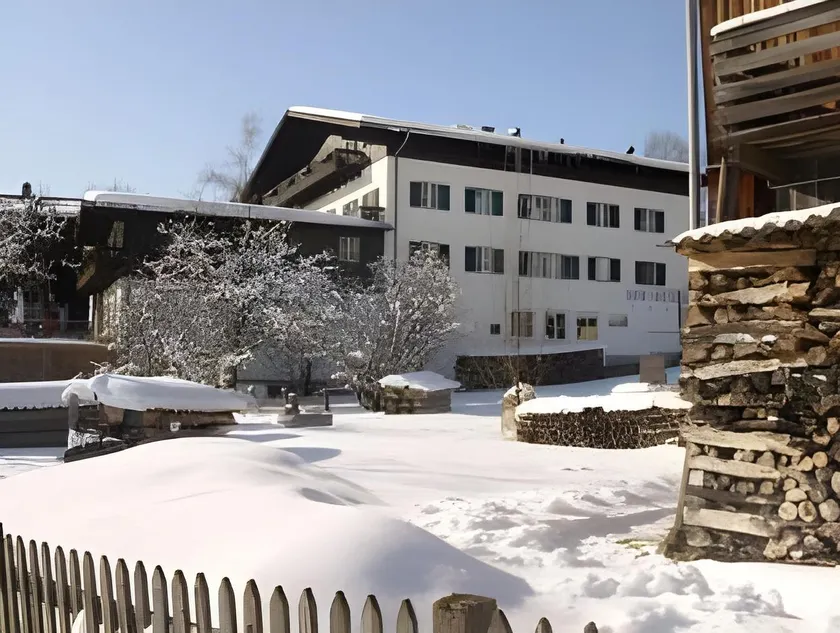 Seehof Goldegg - Image 1