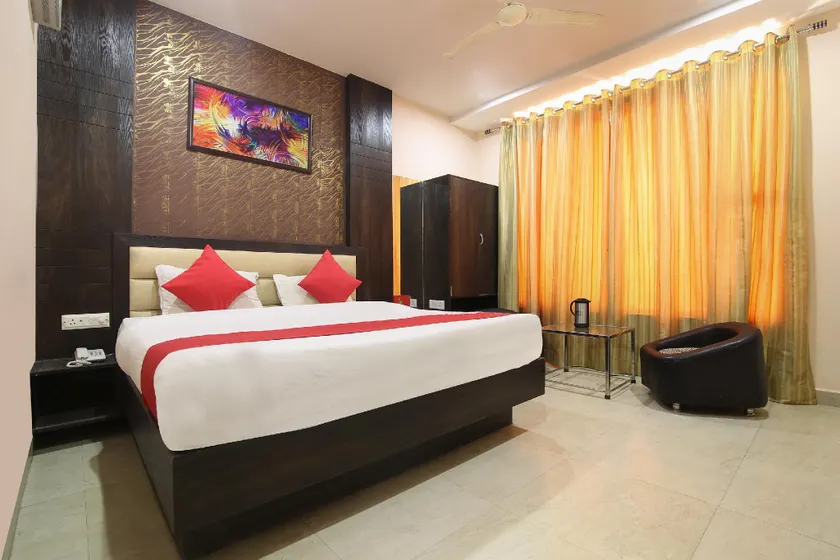 OYO 14635 Hotel Orchid - Image 1