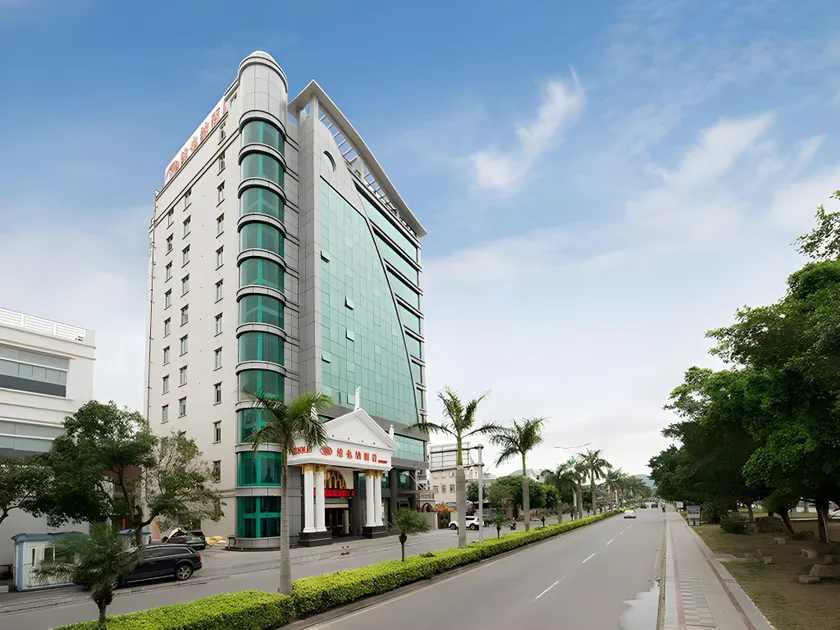Vienna Hotel Guangdong Shanwei Feicui Bay - Image 1