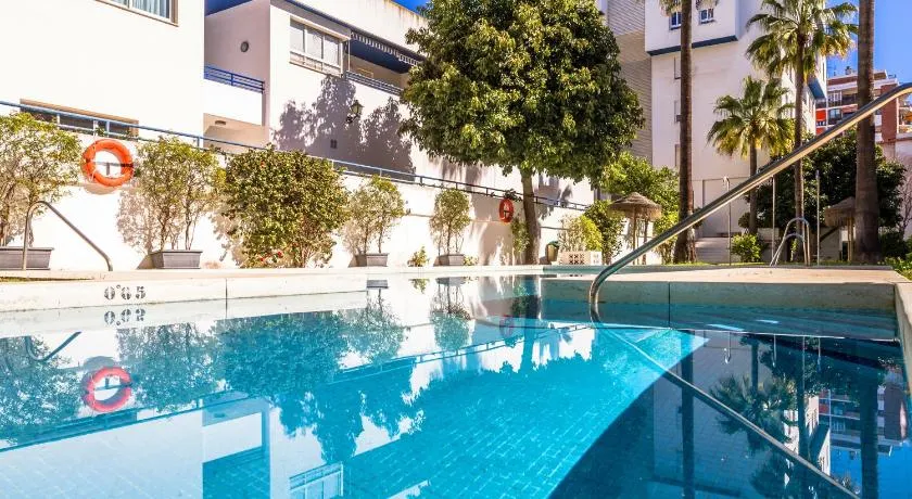 Apartment in Marbella Milla de Oro - Image 1
