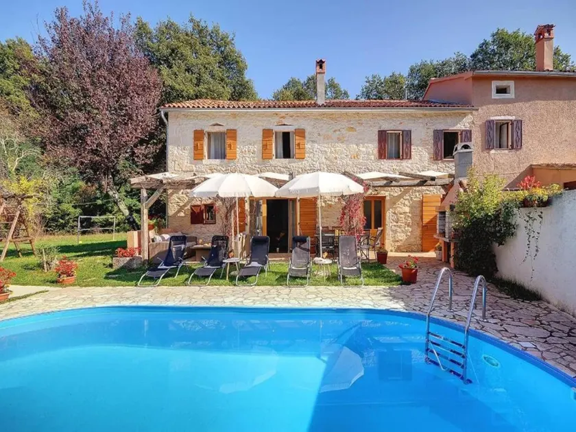 4 Bedroom Pet Friendly Home In Zminj - Image 1