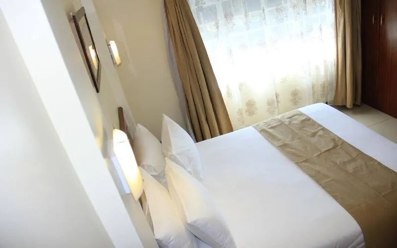Brownies Guest House - Image 1