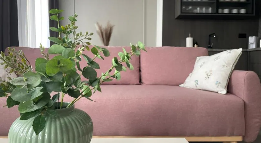 Boutique Ivory Apartment - Image 1
