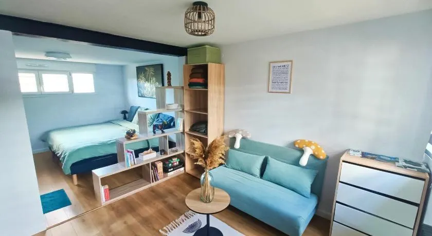 Maison du Bonheur - Image 1