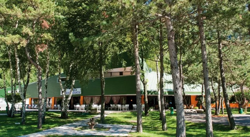 Hotel Carnia - Image 1
