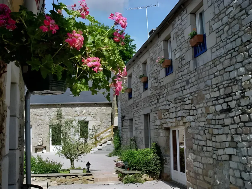 Le Domaine du Pont Canon - Image 1