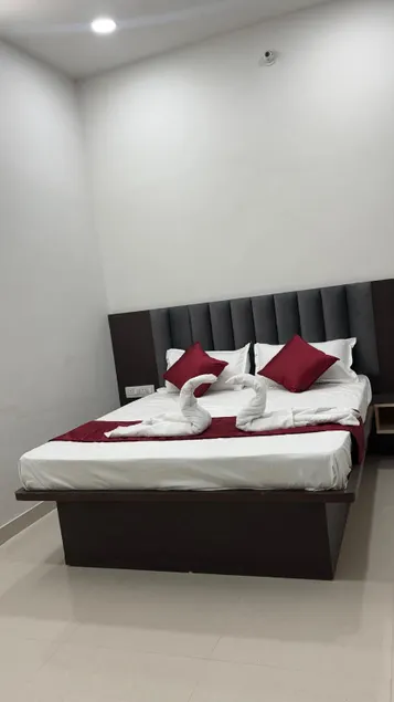 Hotel Hidden Stay - Image 1