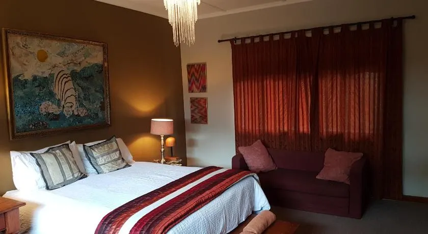 Burnham Road Suite Guest House - Image 1