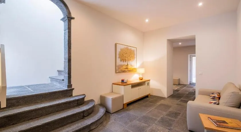Casas Amarelas Azores - Image 1