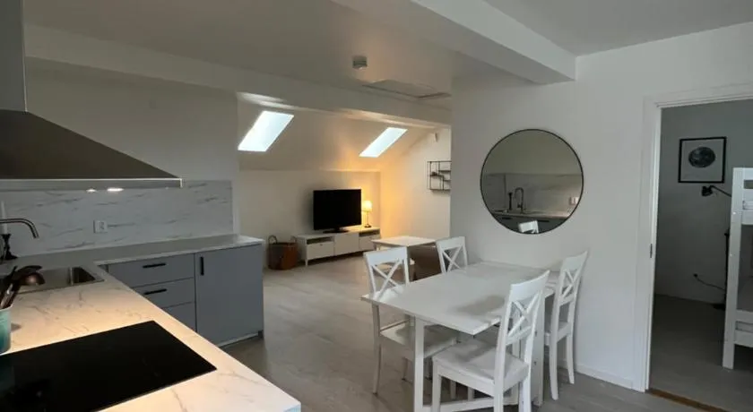 Nice Apartment close to everything - Image 1
