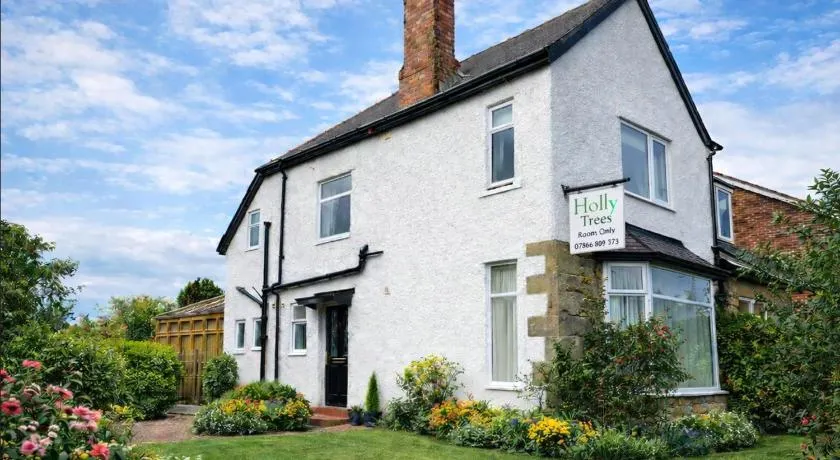 Holly Trees Guest Accommodation - Image 1