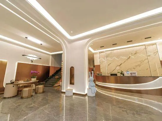 Jinhuang Future Hotel - Image 1